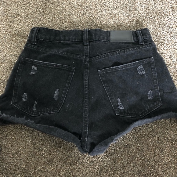 Zara High Waisted Shorts - Picture 2 of 3
